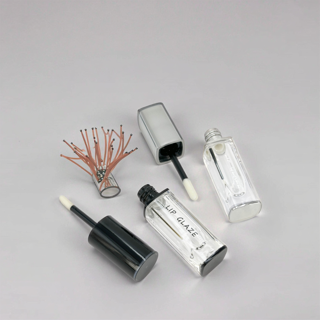 Buy Private Label Lip Gloss Tube
black Logo Lip Glaze Tube
customized Tr